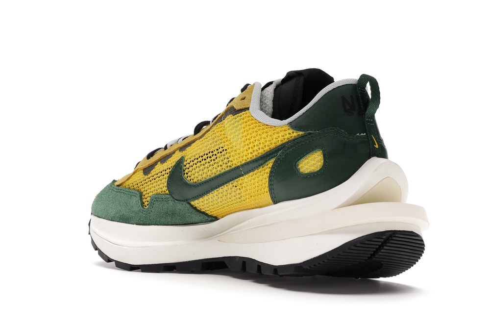 Nike Vaporwaffle sacai Tour Yellow Stadium Green
