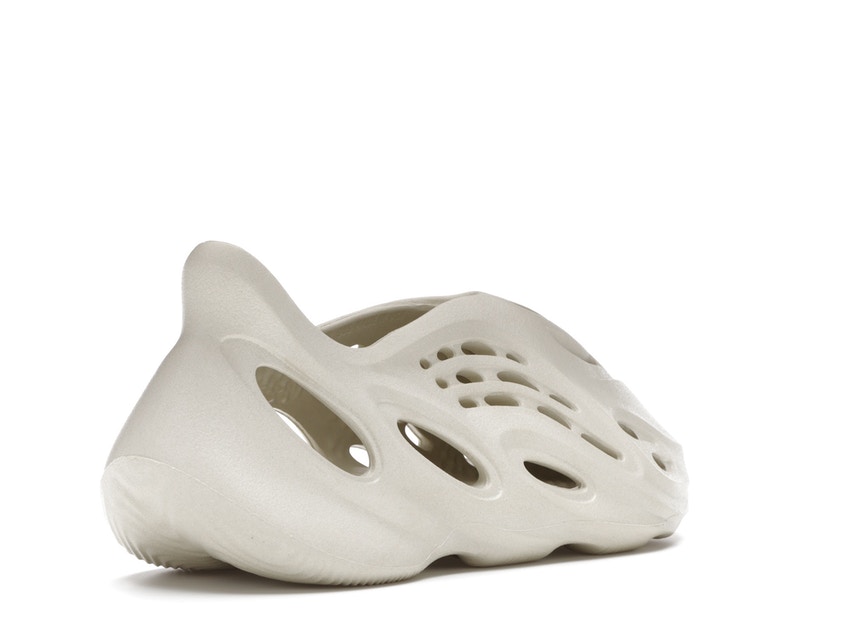 YZY Foam RNNR Sand