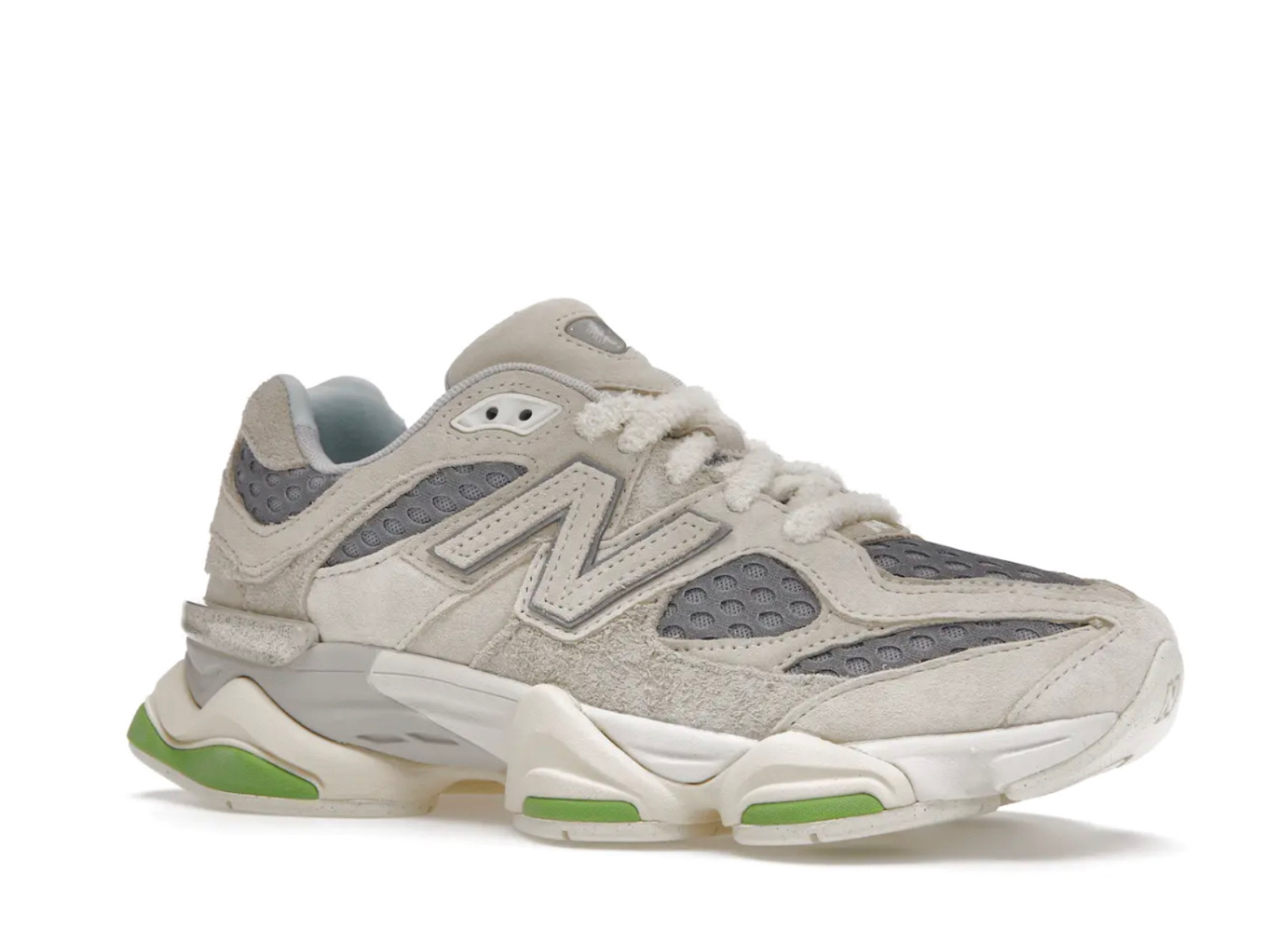 New Balance 9060 Bricks & Wood